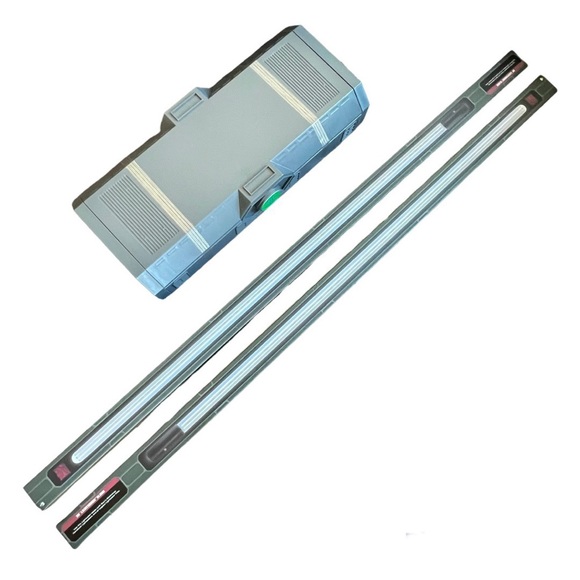 Star Wars Galaxy's Edge Ahsoka Tano Clone Wars Legacy Lightsabers and Blades Set - Picture 1 of 16